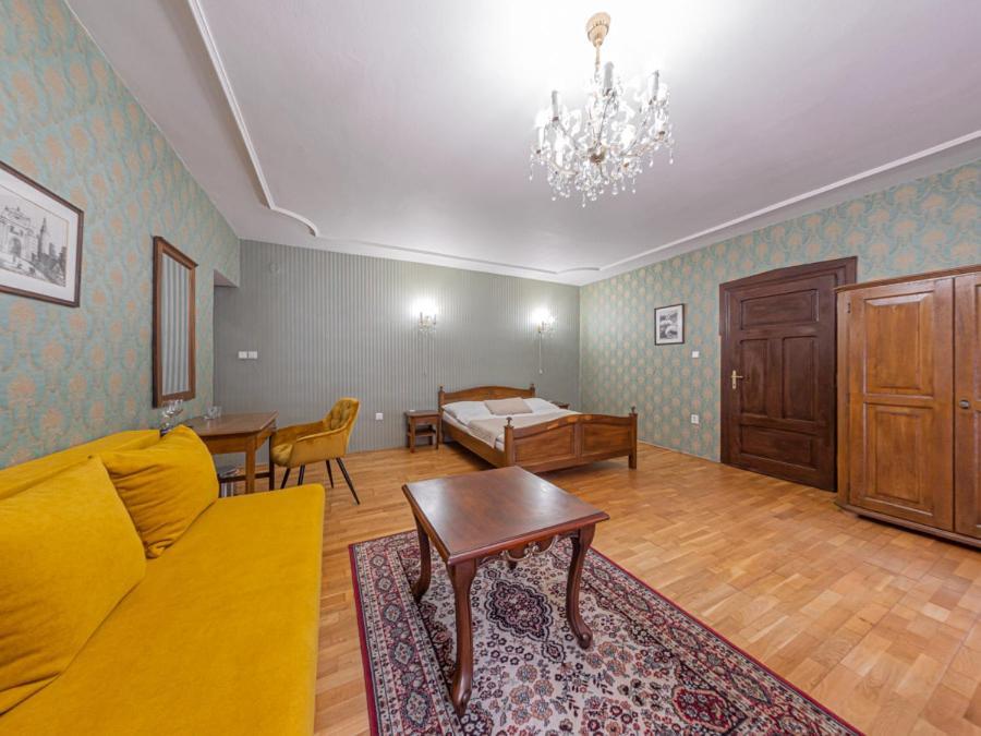 Hotel Salamander - Garni Banská Štiavnica Екстериор снимка
