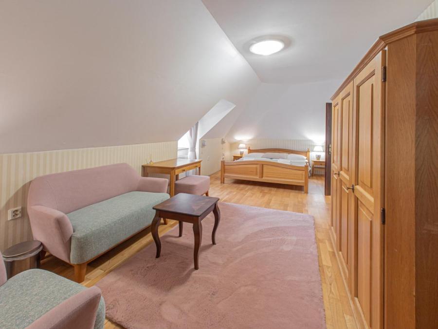 Hotel Salamander - Garni Banská Štiavnica Екстериор снимка