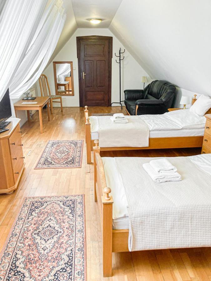 Hotel Salamander - Garni Banská Štiavnica Екстериор снимка